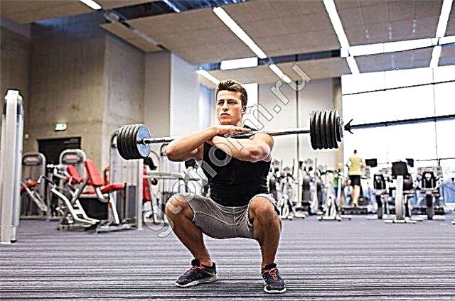 Front squats med en vægtstang: hvilke muskler der fungerer og teknik