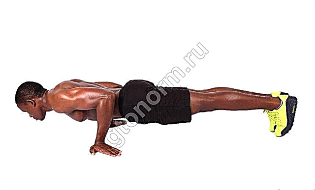 Turawa don biceps: yadda ake yin biceps tare da turawa daga bene a gida