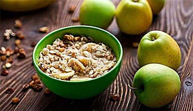 Quais são os benefícios da farinha de aveia magra no café da manhã?