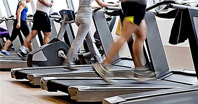 တစ် ဦး treadmill အပေါ်ကိုယ်အလေးချိန်ဘယ်လို