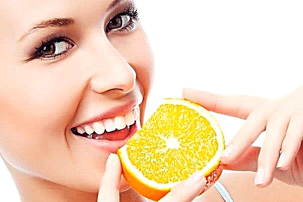 How to whiten your teeth at home: simple and effective!